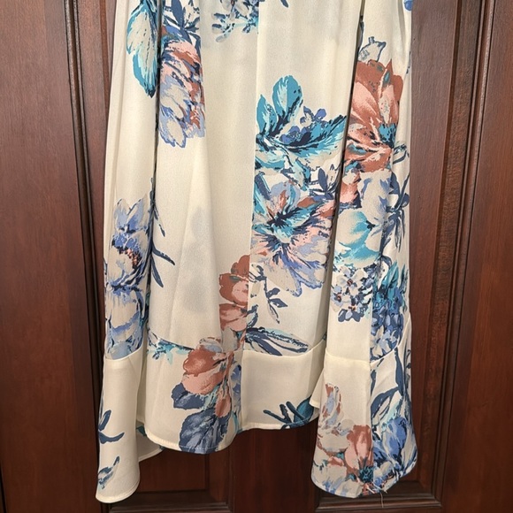 Charming Charlie Floral Camisole - Picture 9 of 9